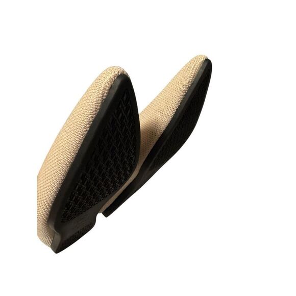 Vivaia size 7.5 (38.5) pointed toe flats cream ivory washable - EUC - Picture 8 of 8